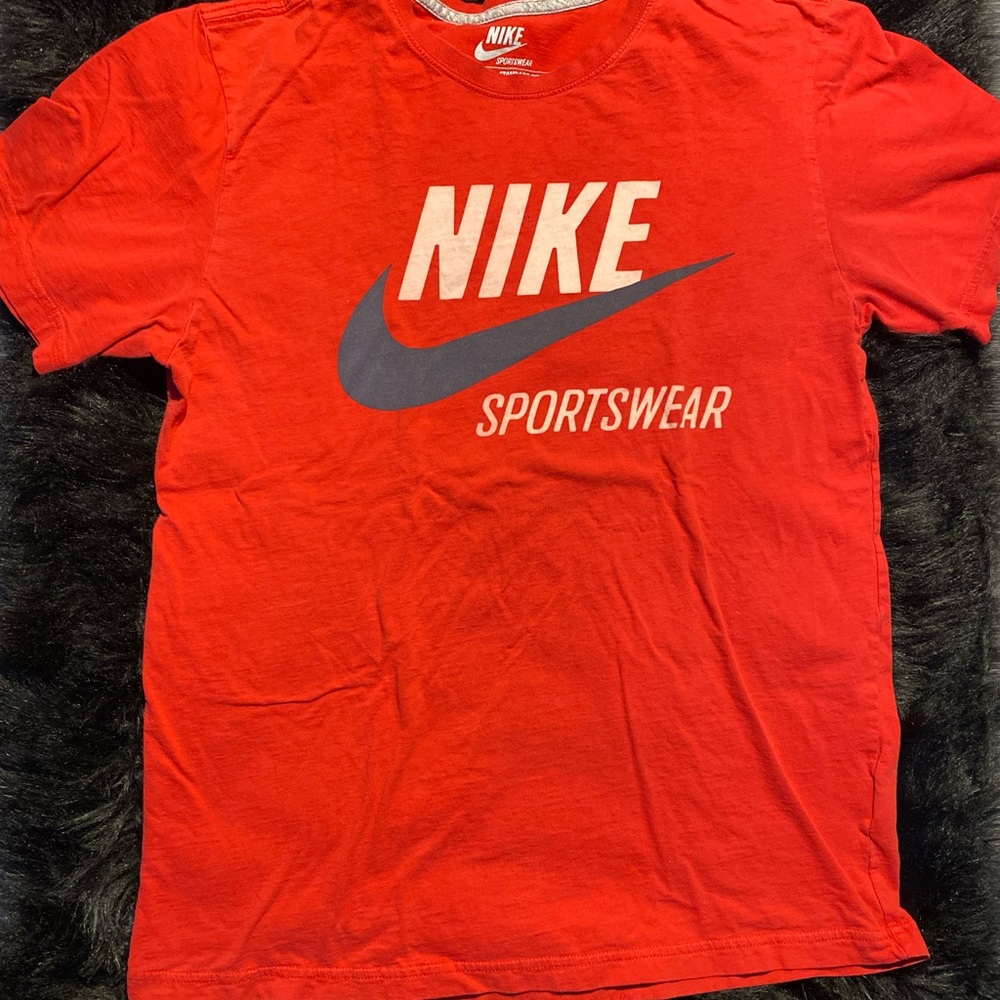 Nike Sportswear Tee Shirt (RED)